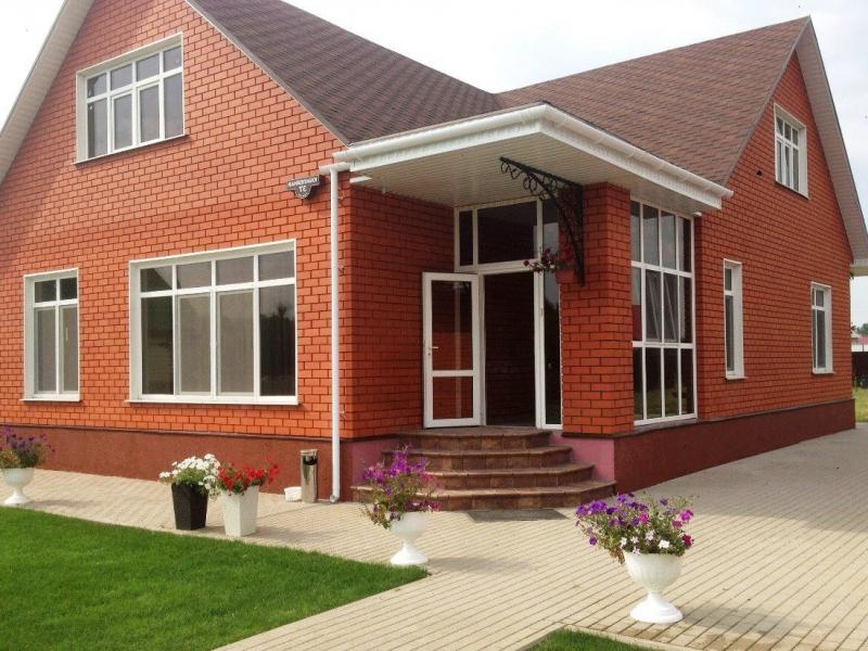 кирпичный дом